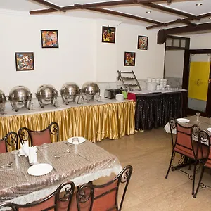 Hotel The Crest
